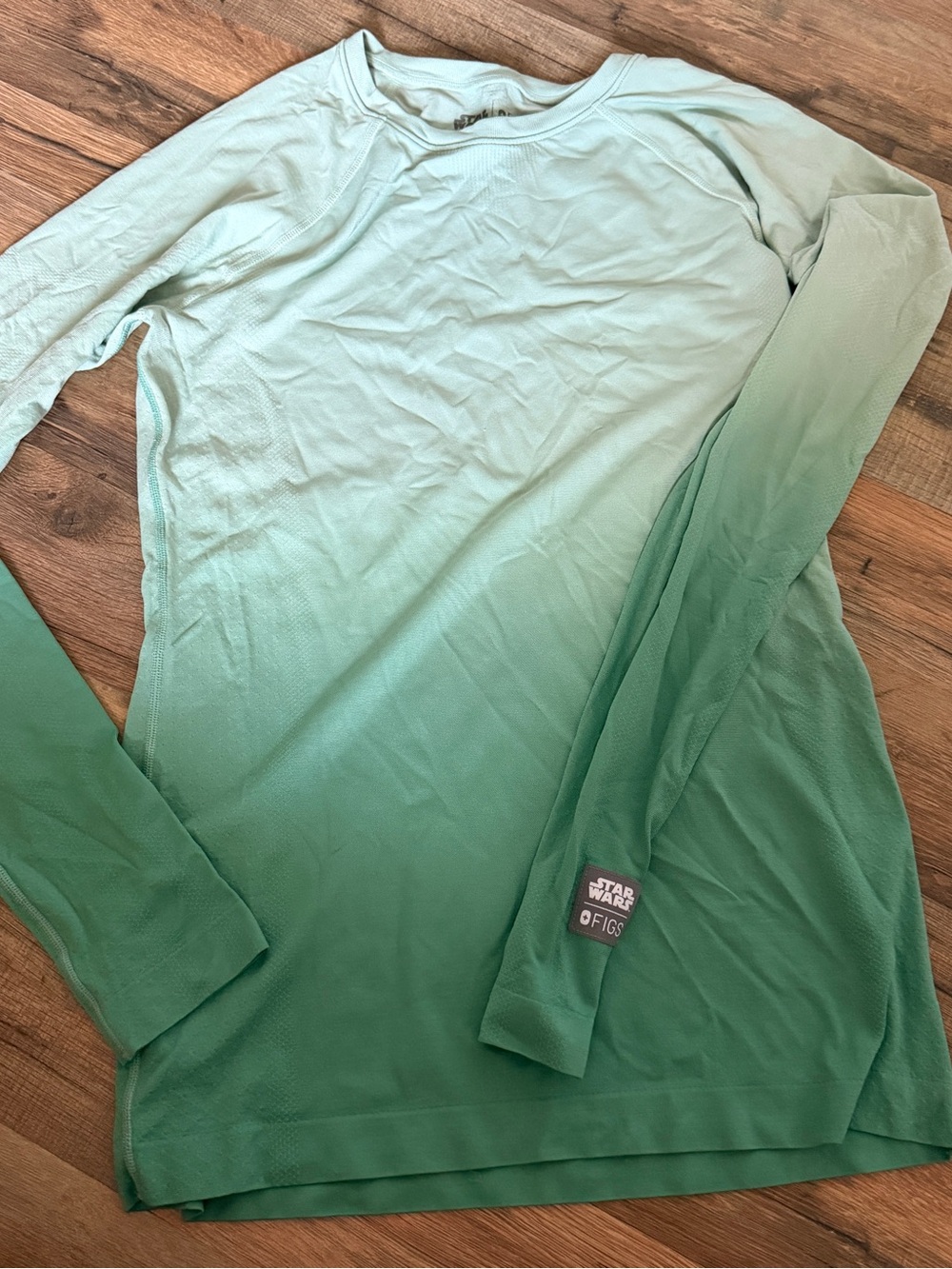 Figs x Star Wars ombré long sleeve underscrub